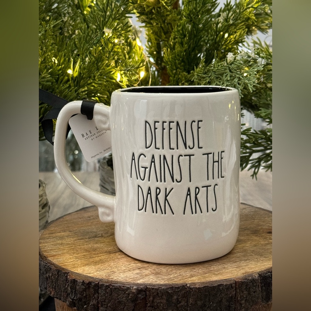 ✨ Brand NEW w/Tags Rae Dunn Wizarding World DEFENSE AGAINST THE DARK ARTS Mug ✨